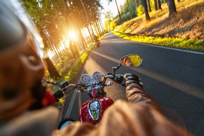 How to Drive a Motorcycle Under Extreme Heat?