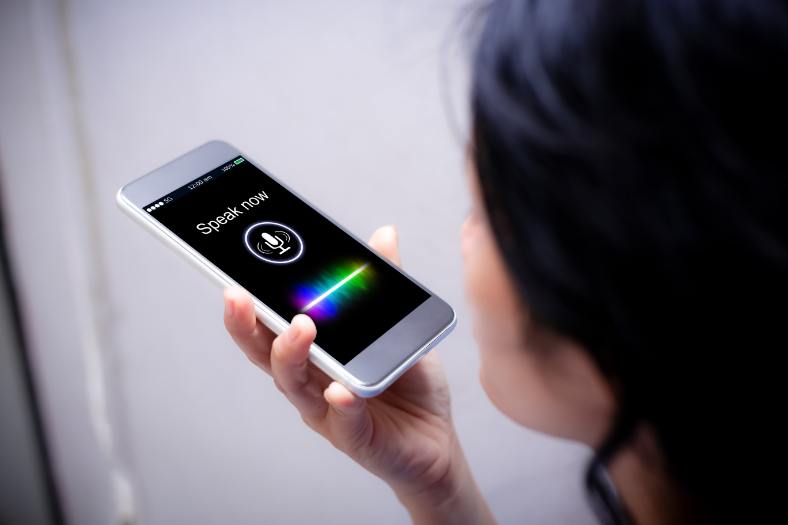 Setup and Enable Siri in iPhone for CarPlay use