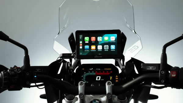 Carpuride 702BS Review: A Smart CarPlay Screen for BMW Motorcycles